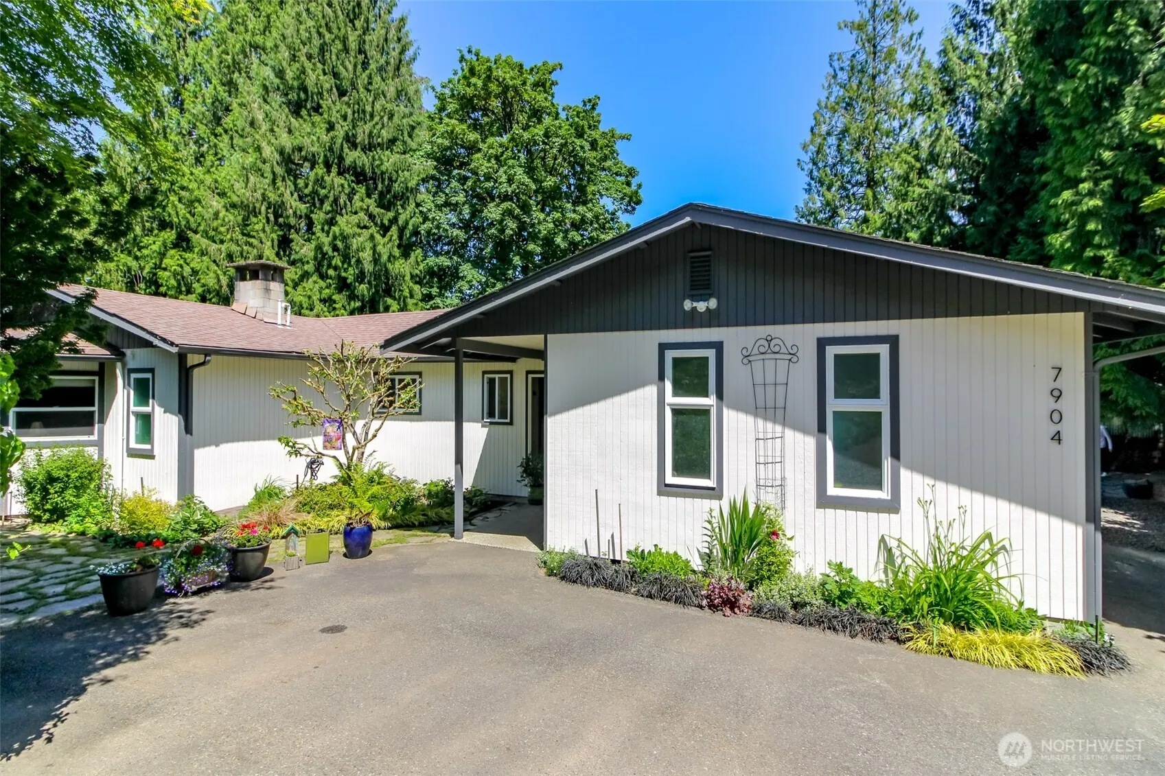 Property photo for 7902 Kelly Beach Road, Olympia photo 2