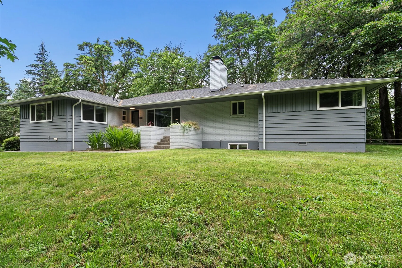 Property photo for 11517 34th Street E, Edgewood photo 2