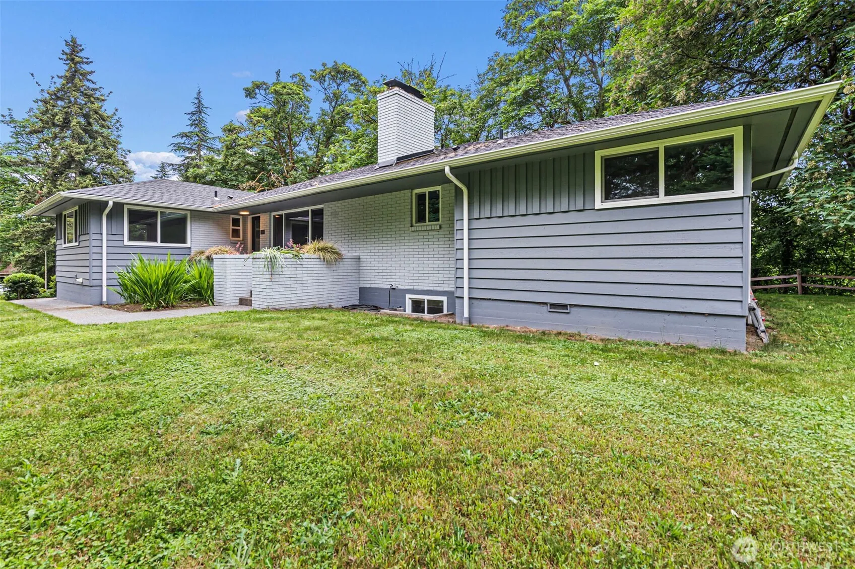 Property photo for 11517 34th Street E, Edgewood