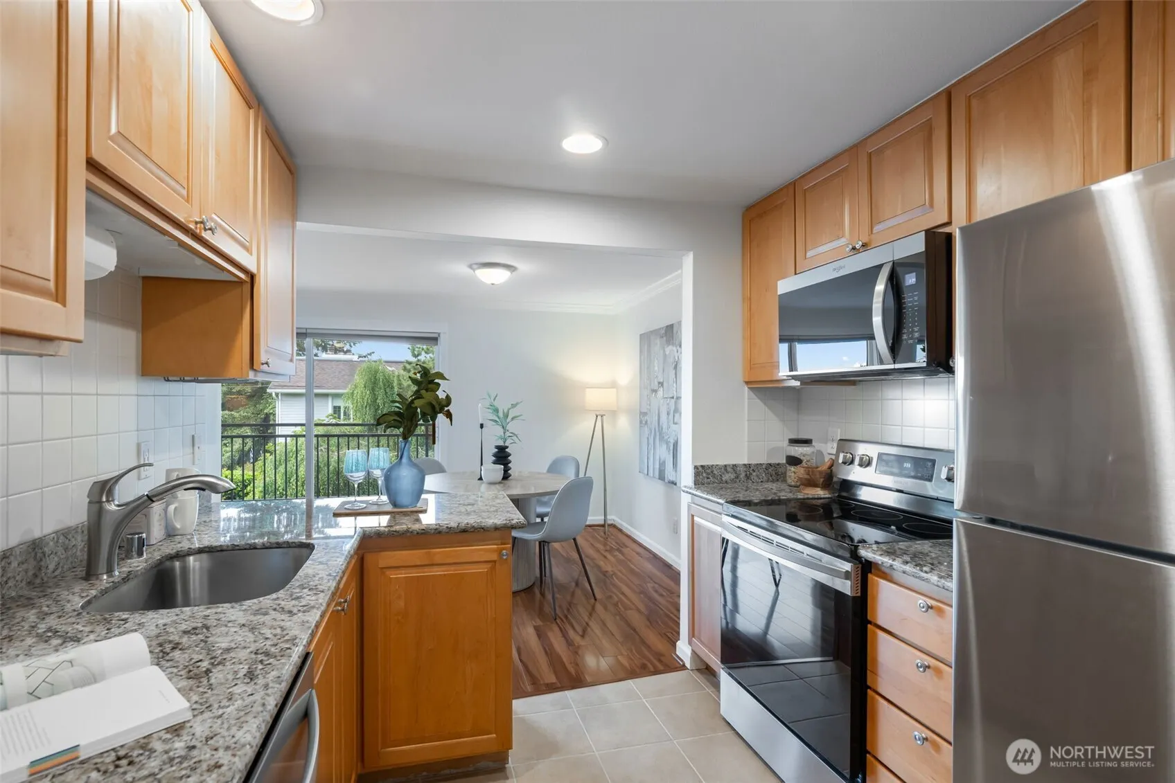 Property photo for 10110 Ne 60th Street #101, Kirkland photo 5