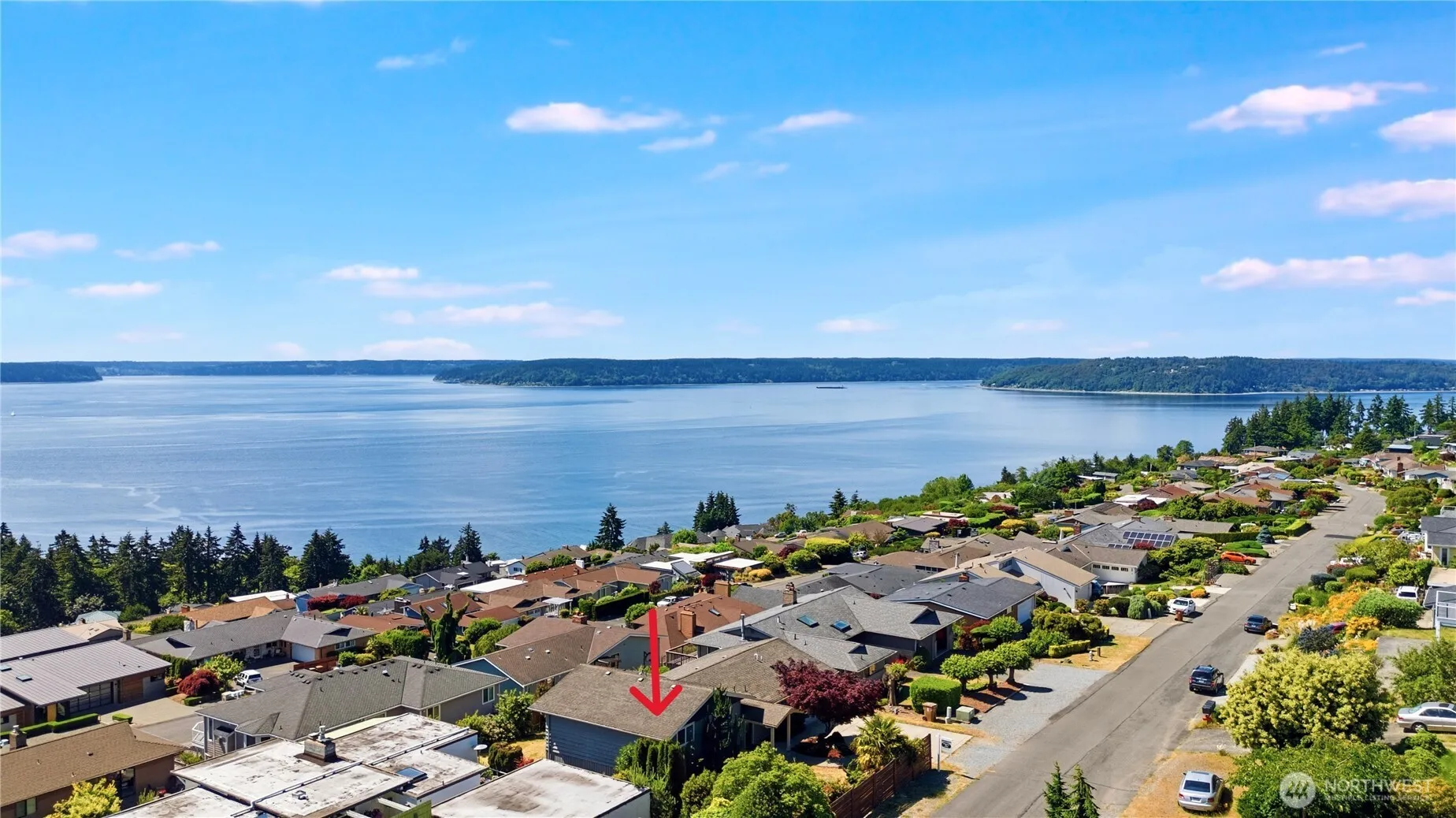 Property photo for 5530 Frances Avenue Ne, Tacoma photo 5