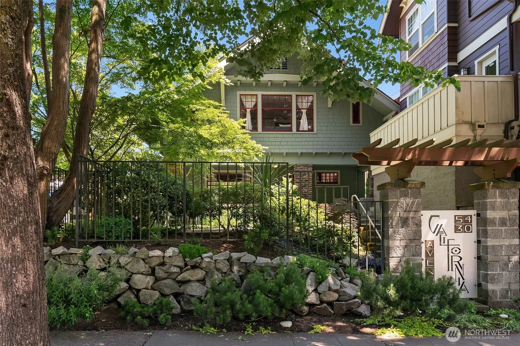 Property photo for 5430 California Avenue Sw #4a, Seattle