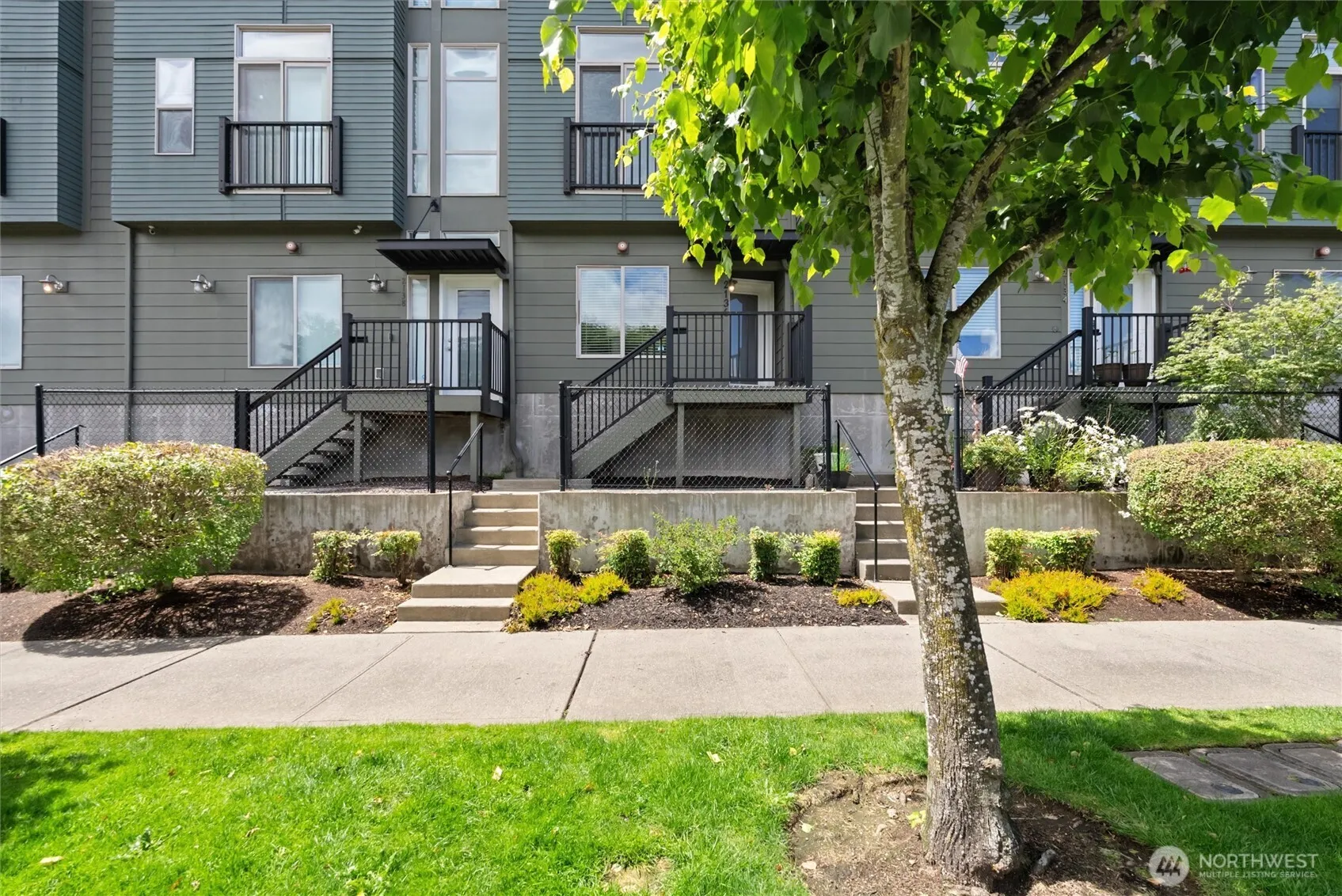 Property photo for 2136 S G Street, Tacoma photo 2