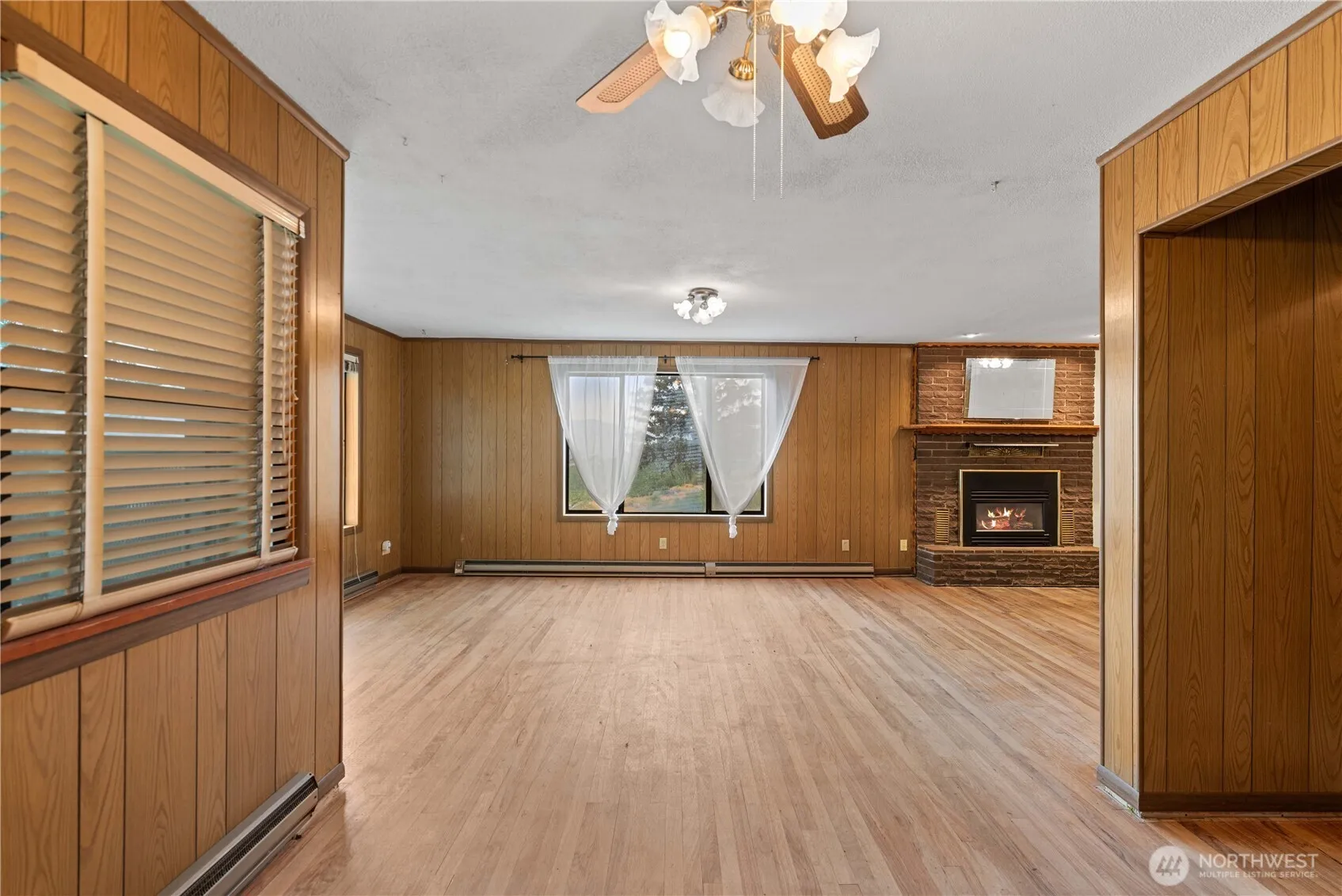 Property photo for 1550 Pear Lane, Rock Island photo 5