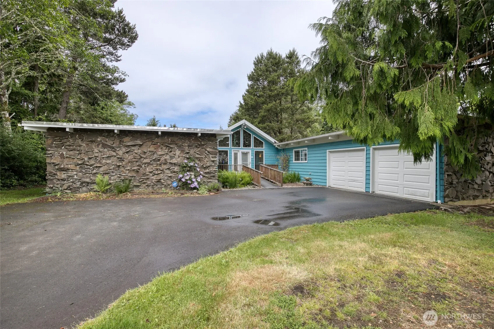 Property photo for 18 Sunset Boulevard, Hoquiam