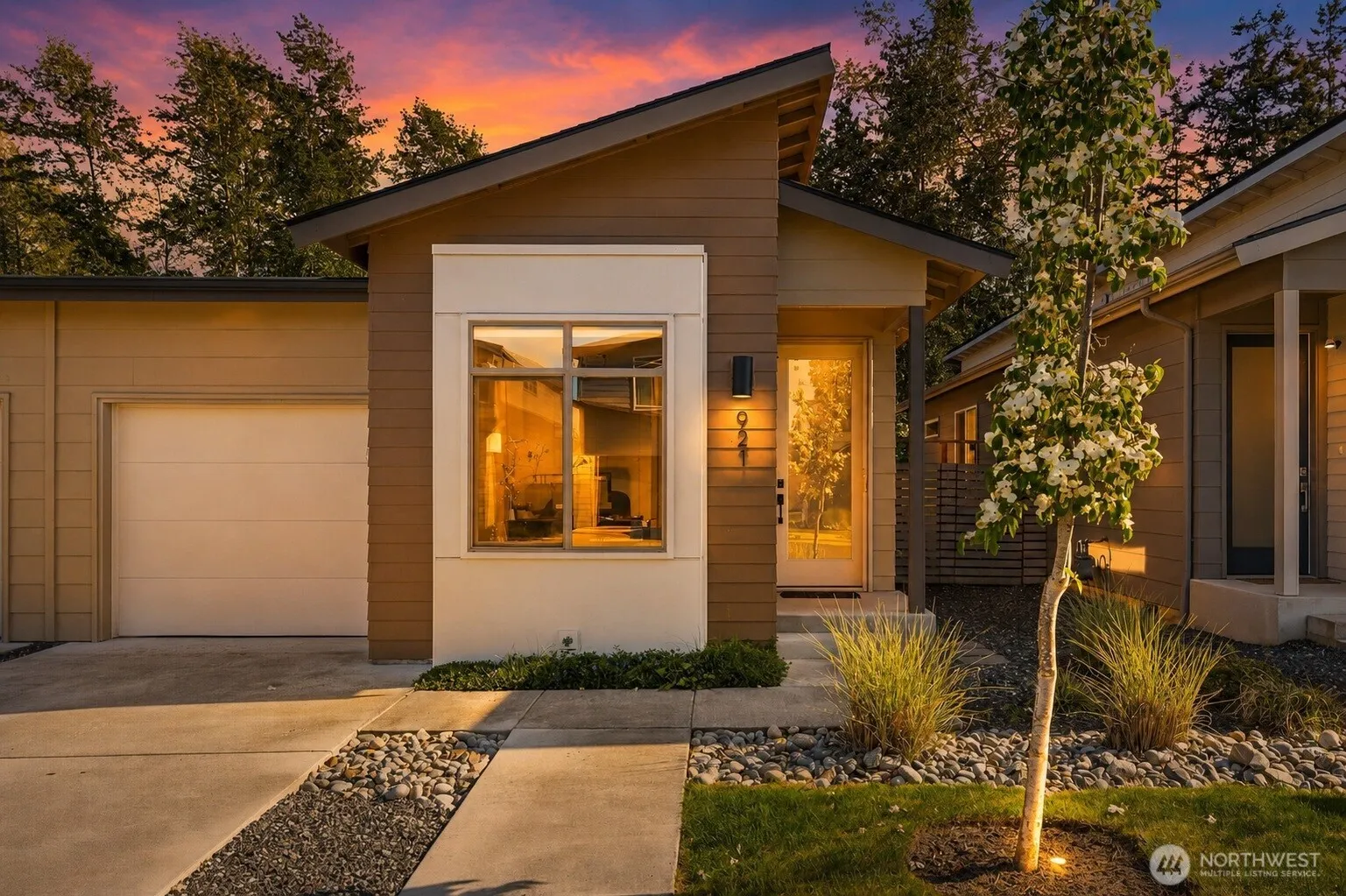 Property photo for 921 Sunseeker Lane, Bellingham