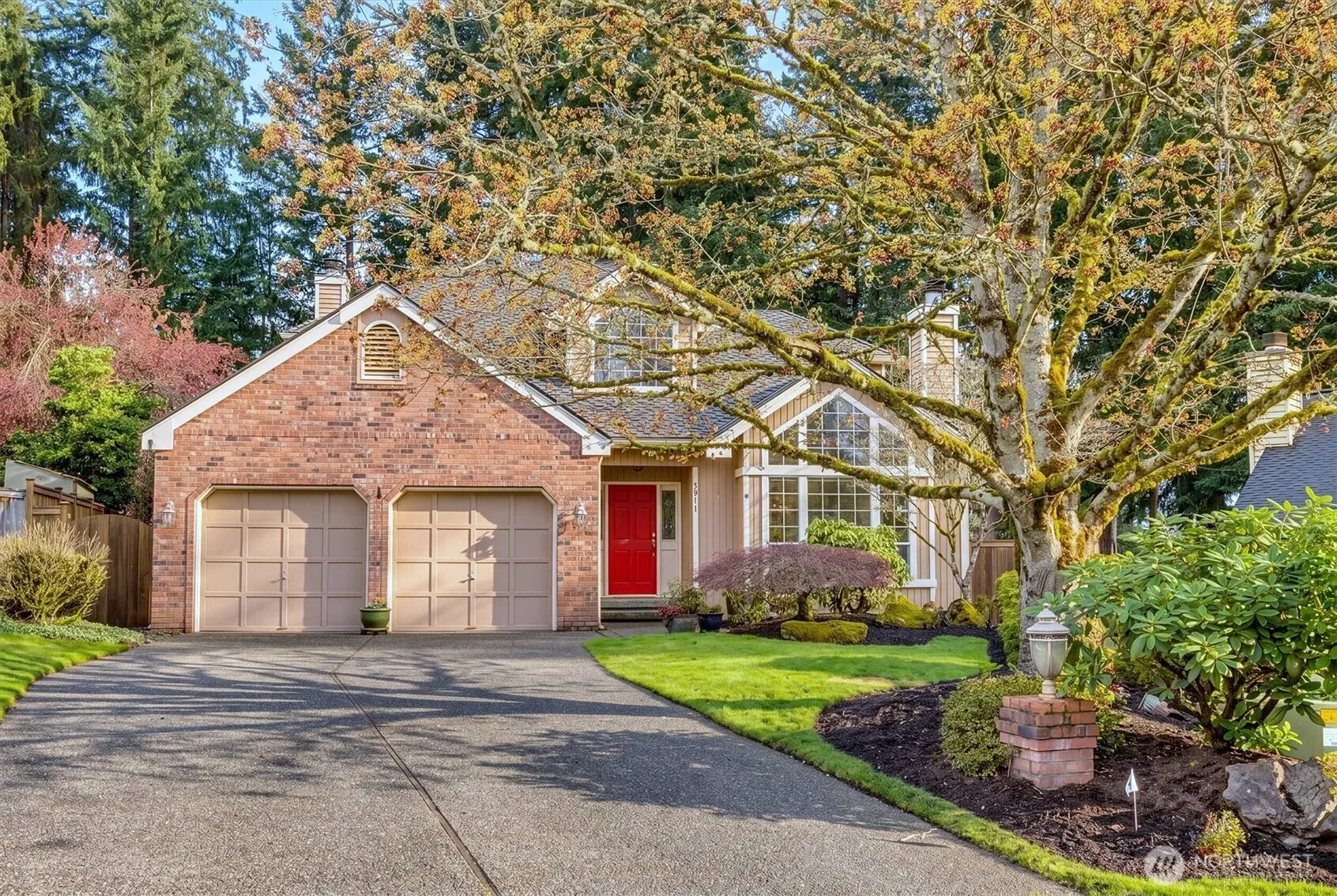 Property photo for 3911 240th Place Se, Sammamish