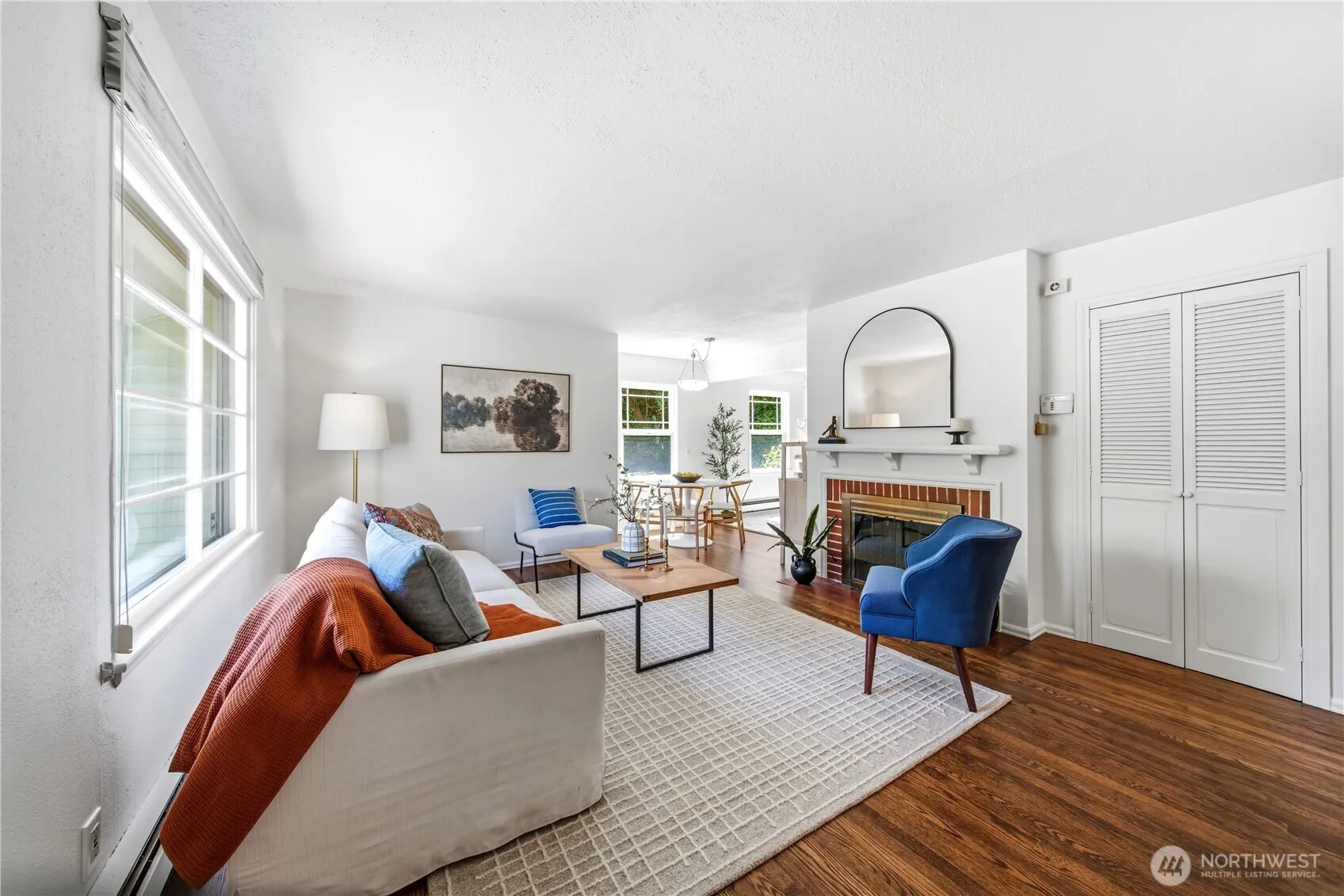 Property photo for 8221 23rd Avenue Ne, Seattle photo 2