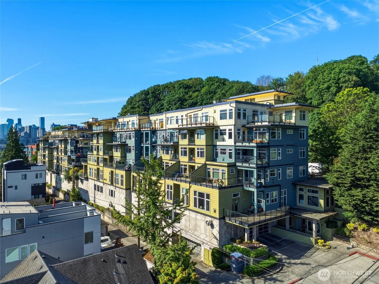 Property photo for 655 Crockett Street #b203, Seattle photo 3