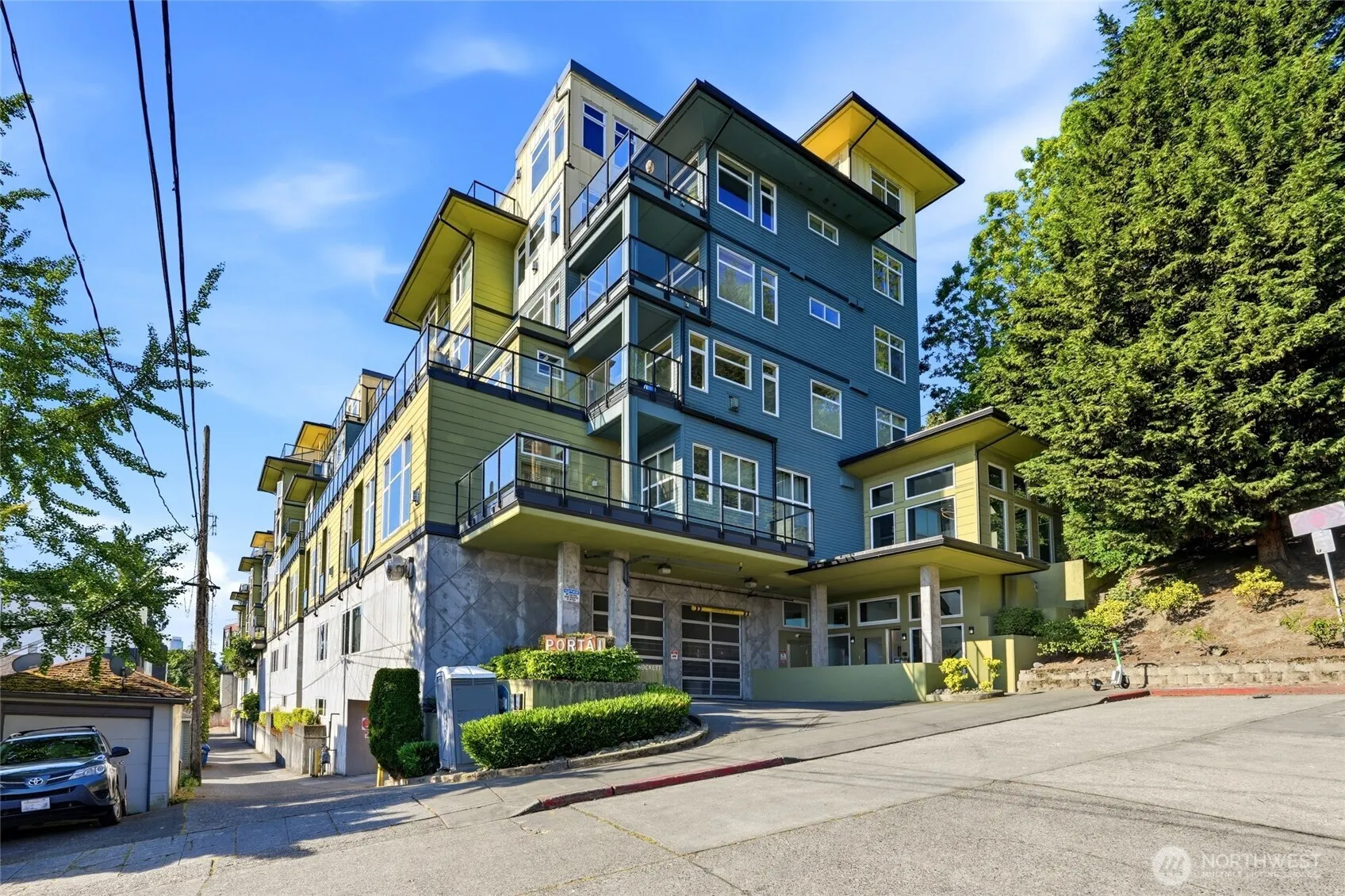 Property photo for 655 Crockett Street #b203, Seattle photo 2