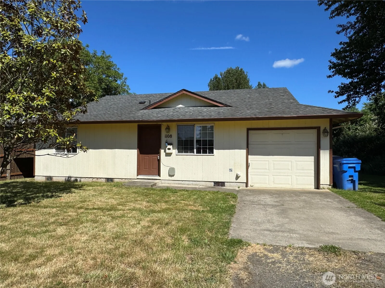 Property photo for 1108 S 11th Avenue, Kelso