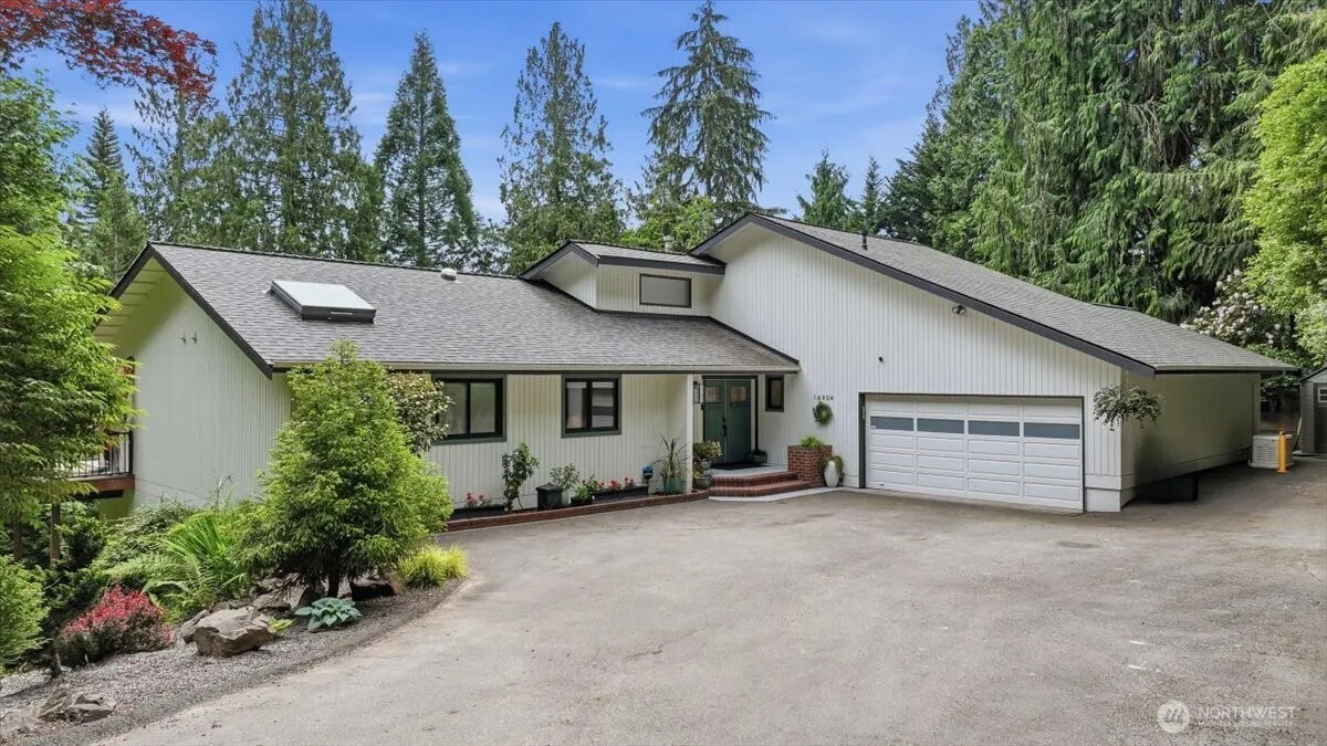 Property photo for 16904 Mount Forest Boulevard, Monroe