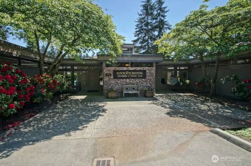137 143rd Place Ne #30, Bellevue