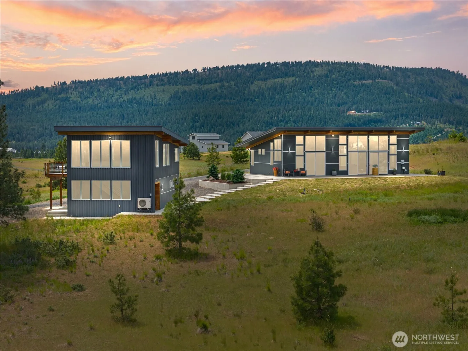 Property photo for 1280 Mountain Creek Drive, Cle Elum photo 2