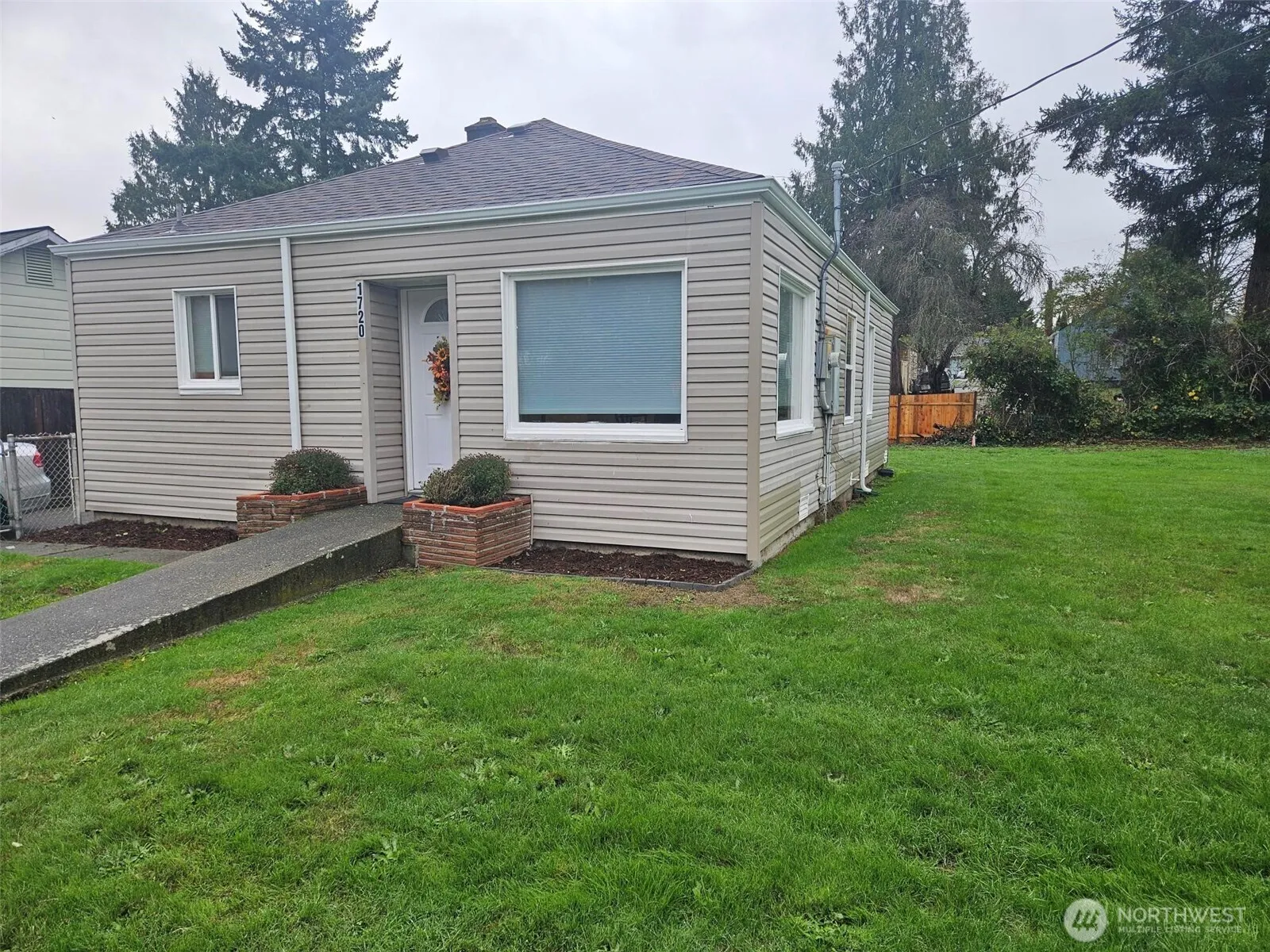 Property photo for 1720 Snyder Avenue, Bremerton