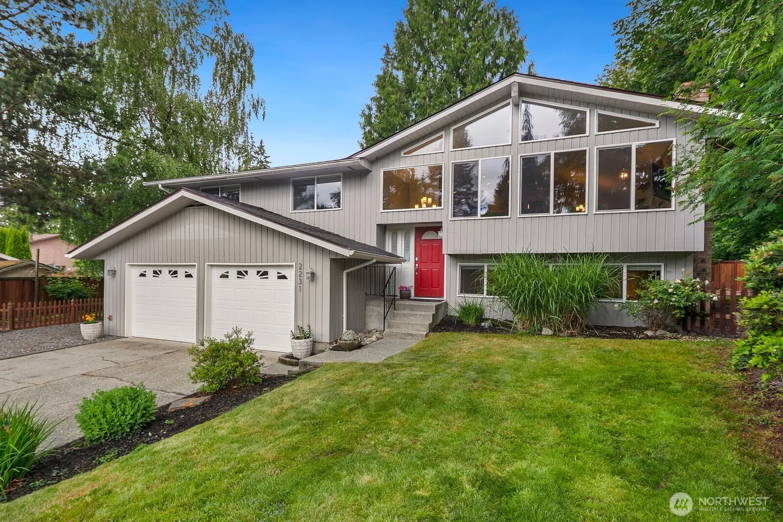Property photo for 2231 102nd Place Se, Everett