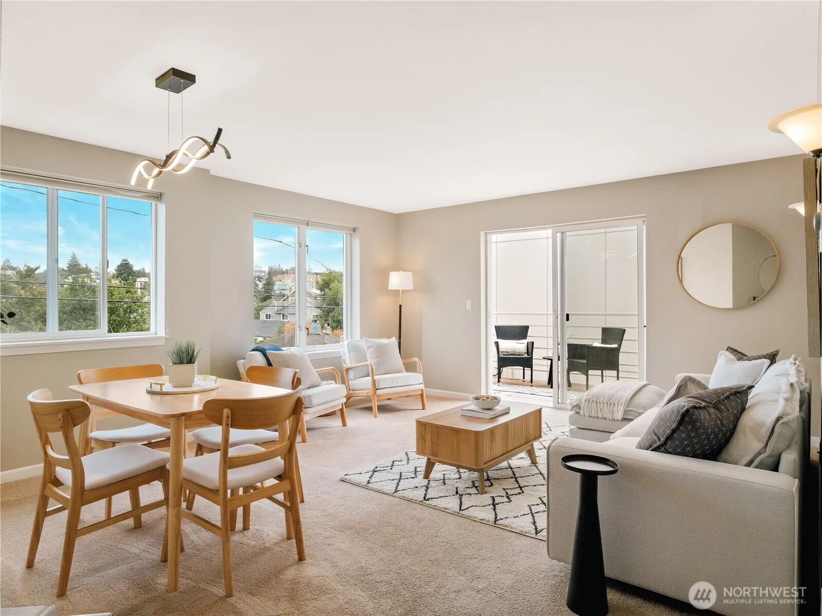 Property photo for 5624 Roosevelt Way Ne #302, Seattle