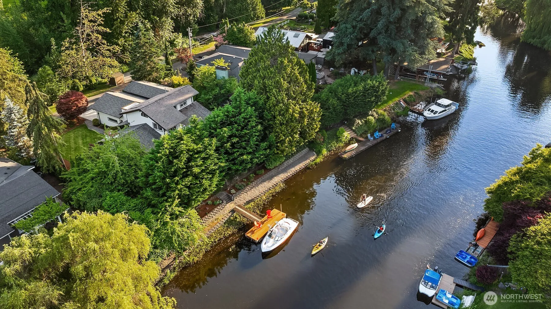 Property photo for 9004 Ne 170th Street, Kenmore photo 3