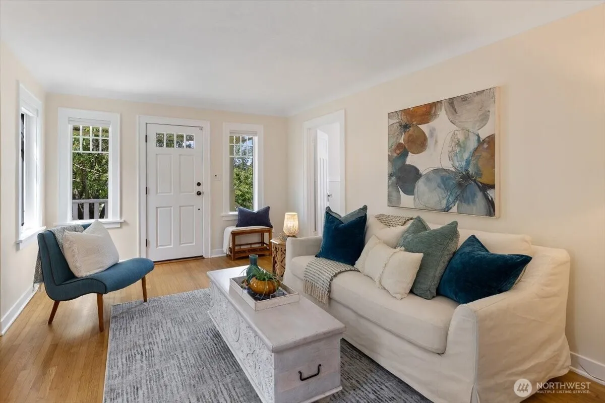 Property photo for 7528 14th Avenue Sw, Seattle photo 5