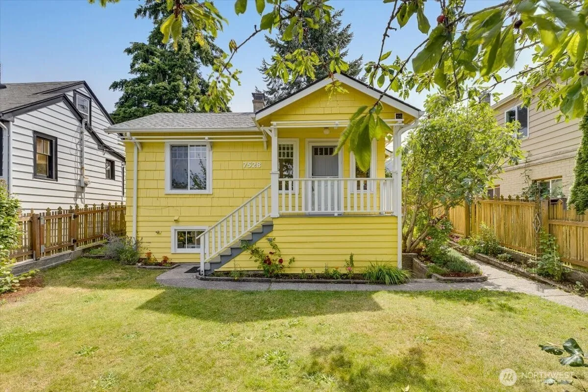 Property photo for 7528 14th Avenue Sw, Seattle