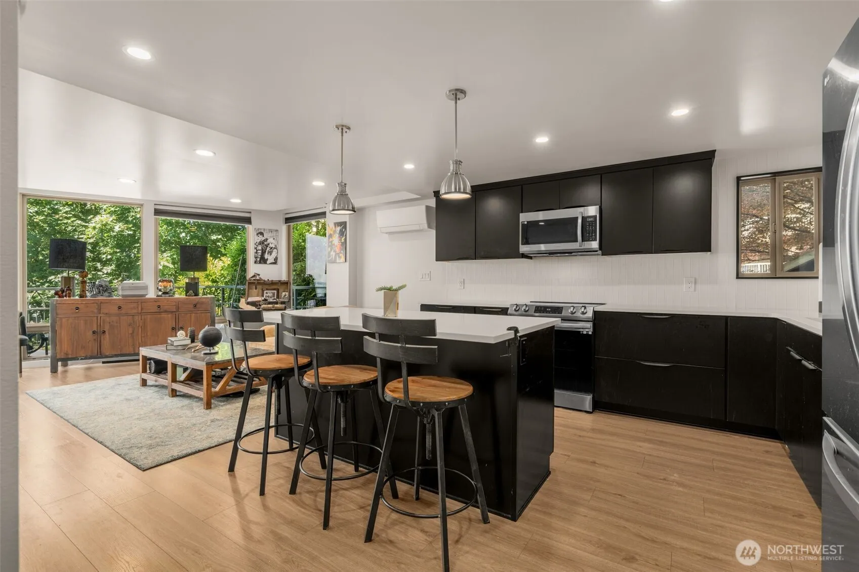 Property photo for 507 W Mercer St #401, Seattle photo 5