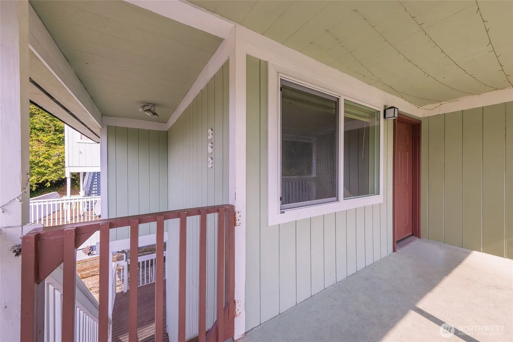 Property photo for 361 Earlington Avenue Sw, Renton photo 2