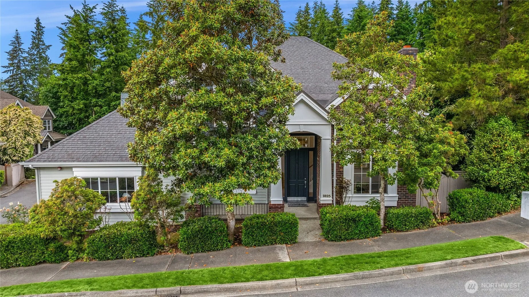 Property photo for 1823 145th Place Se, Bellevue photo 4