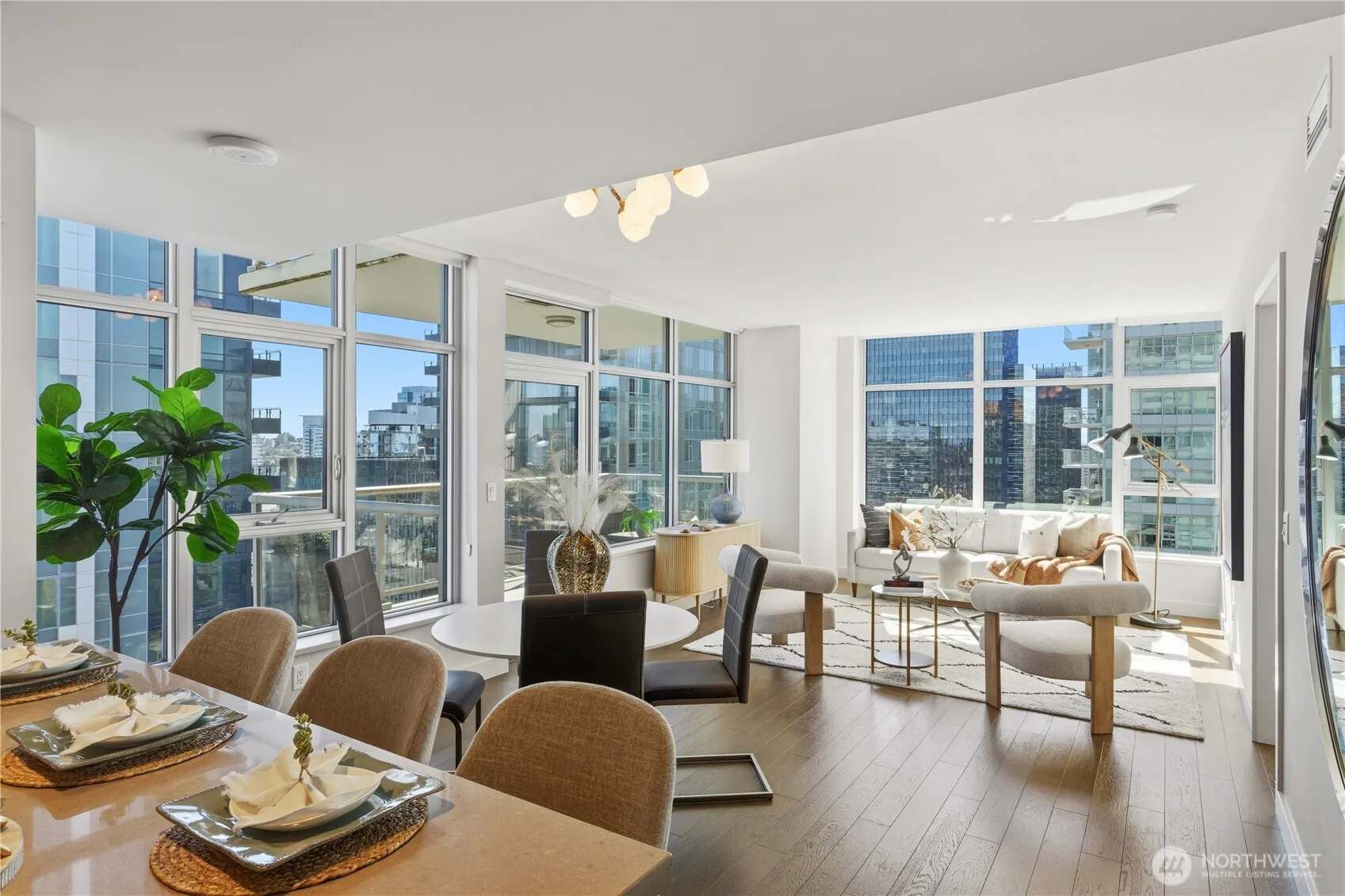 Property photo for 583 Battery Street #3602n, Seattle photo 3