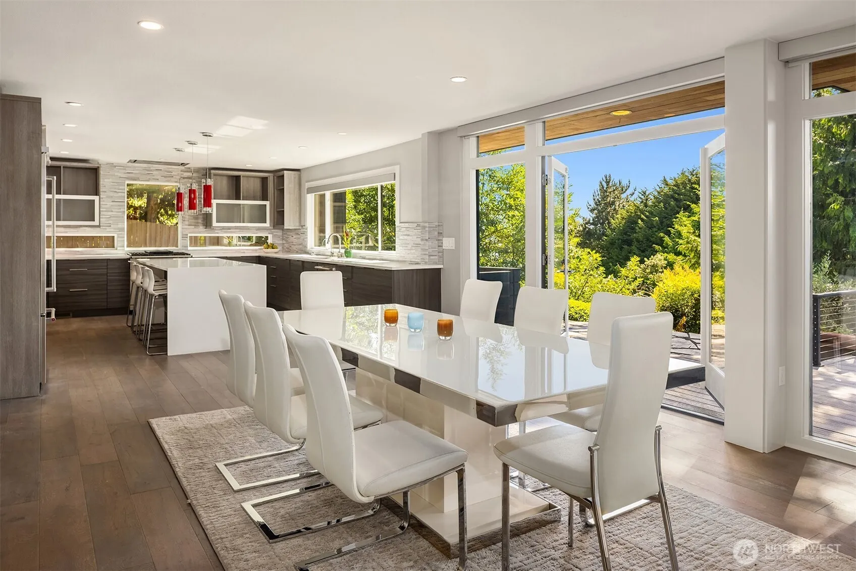 Property photo for 899 Nw Elford Drive, Seattle photo 5