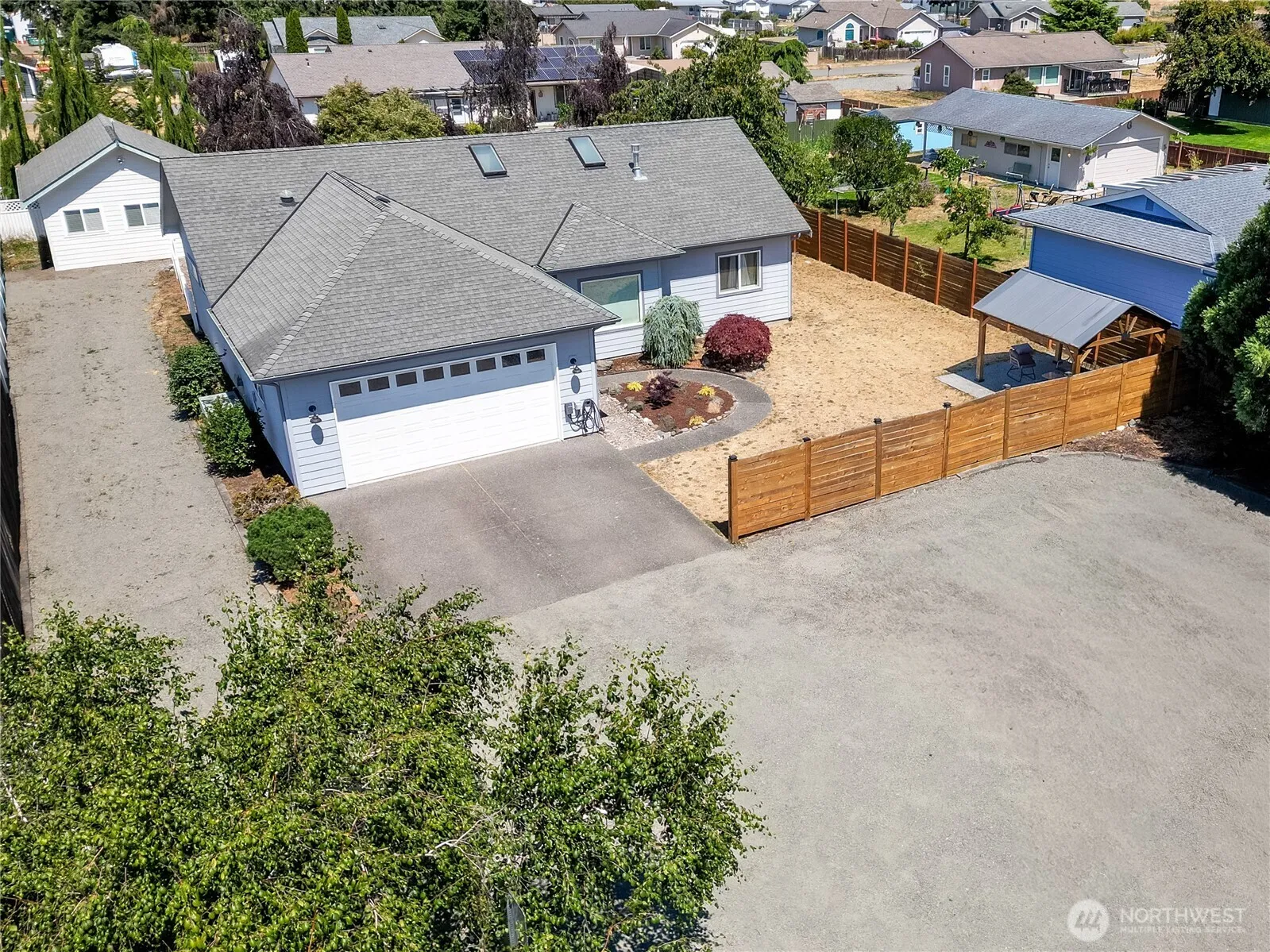 Property photo for 41 Smithfield Drive, Sequim photo 2
