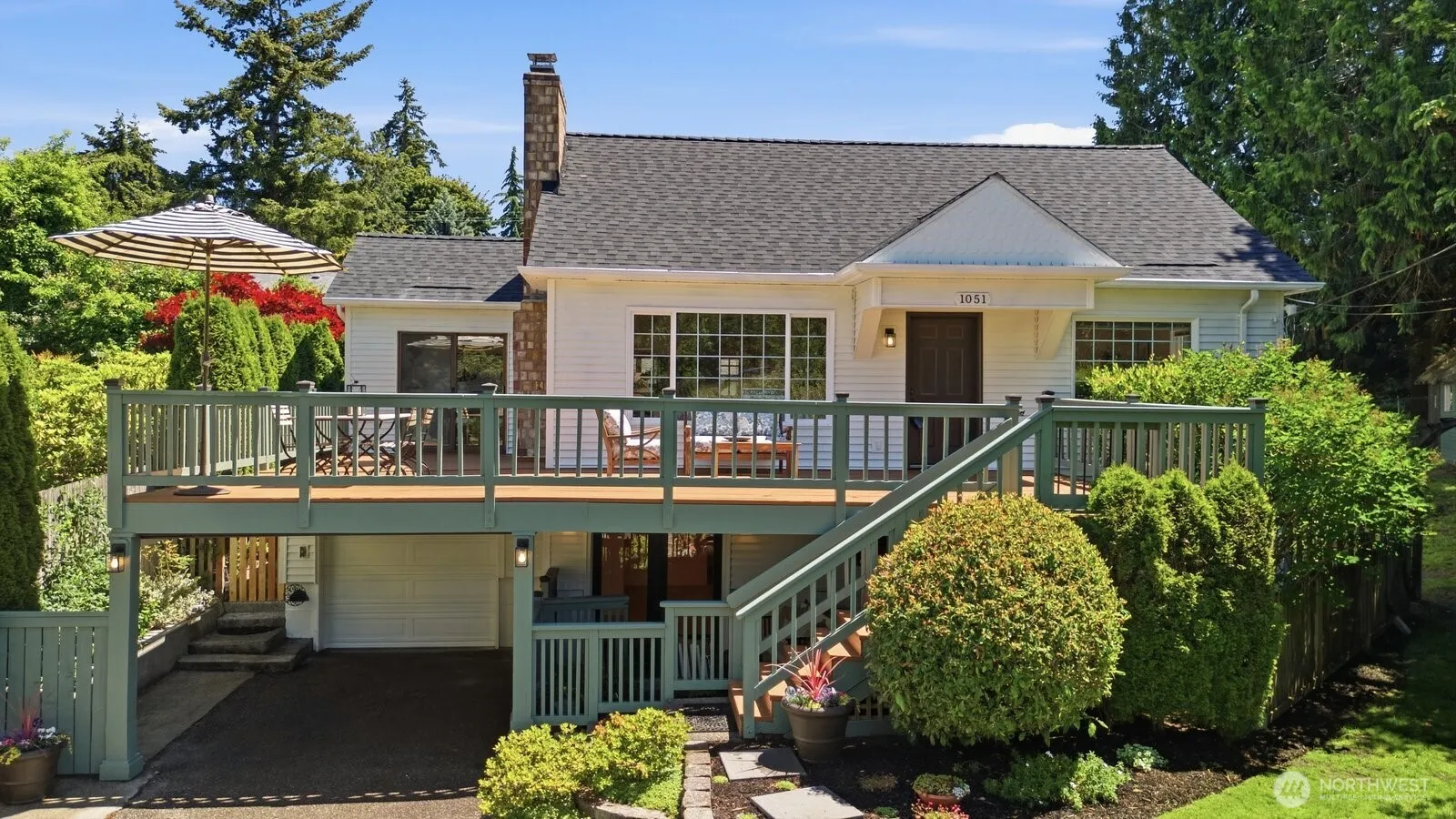 Property photo for 1051 2nd Avenue S, Edmonds