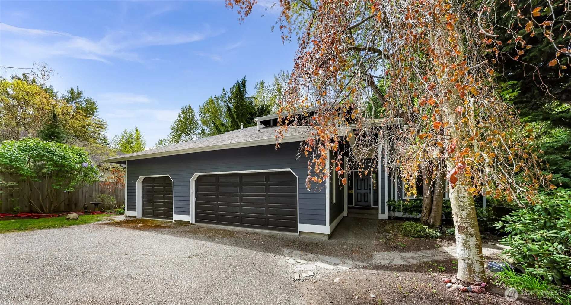 Property photo for 3025 Niagara Street, Bellingham