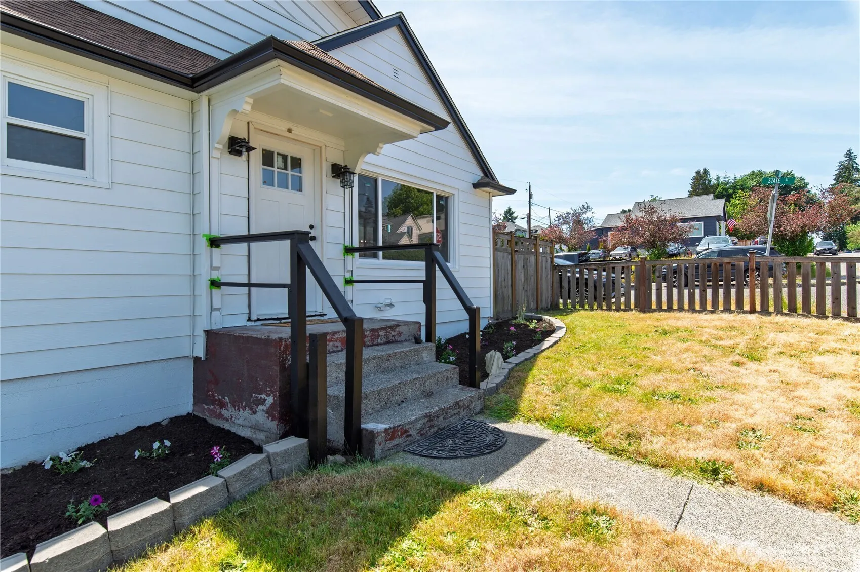 Property photo for 1231 4th Street, Bremerton photo 2