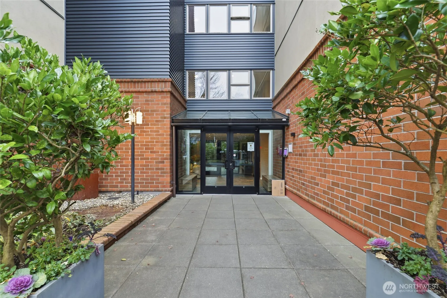 Property photo for 275 W Roy Street #412, Seattle photo 3