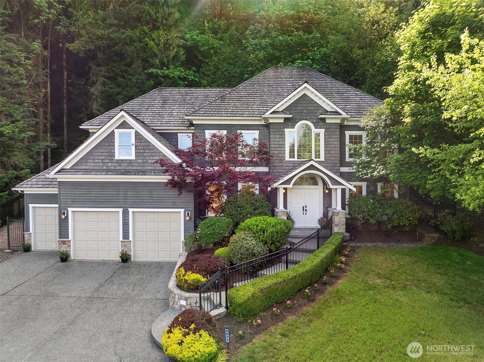 Property photo for 5677 193rd Place Se, Issaquah, WA 98027