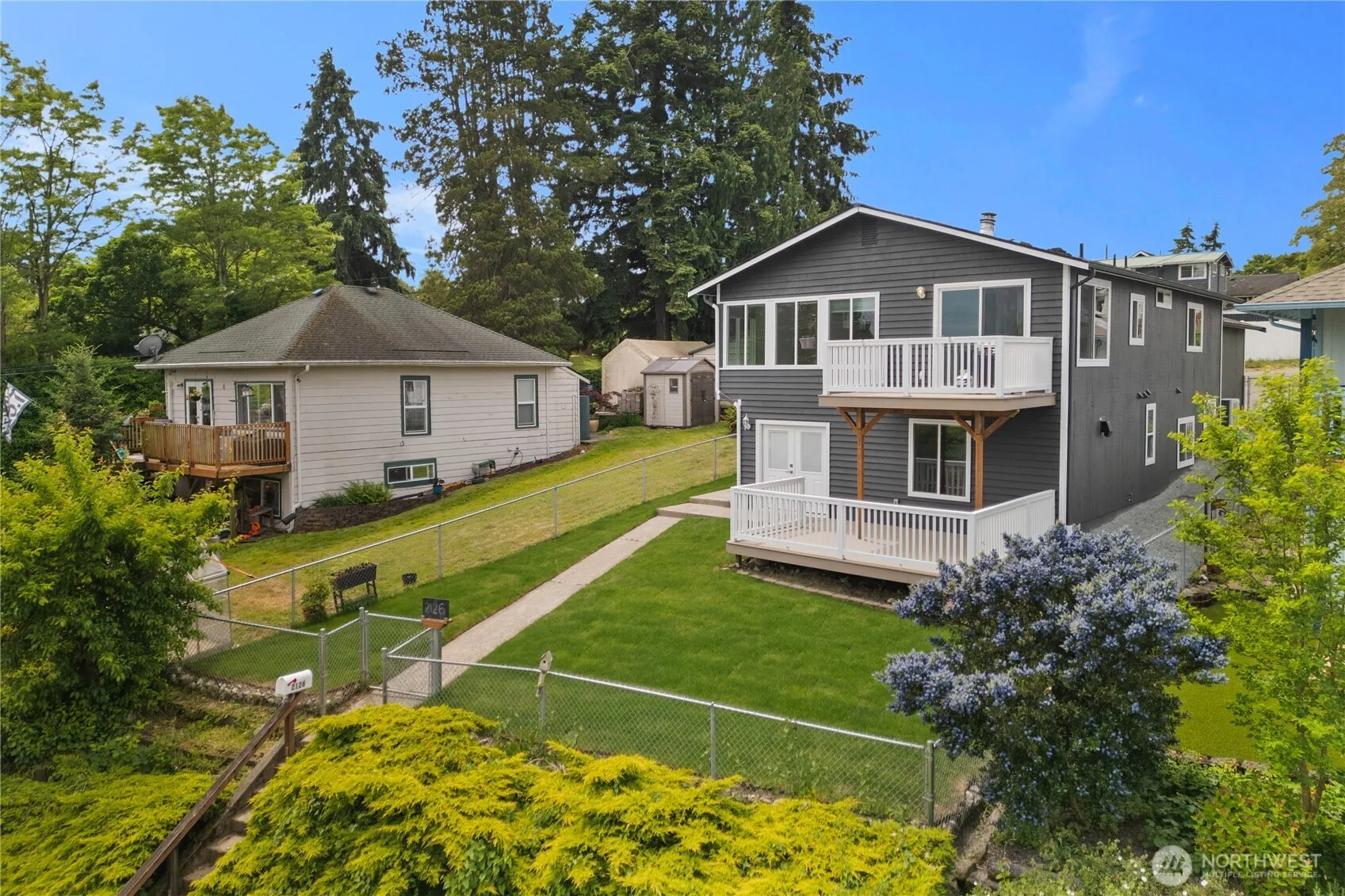 Property photo for 2126 E Grand Avenue, Everett