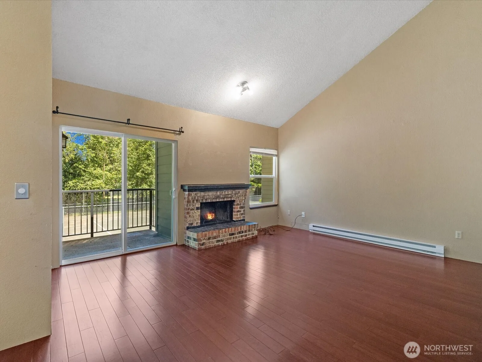 Property photo for 820 E Cady Road #d202, Everett photo 4