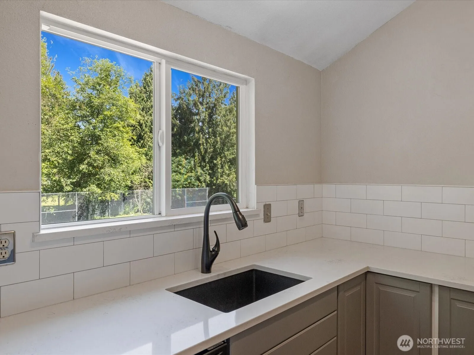 Property photo for 820 E Cady Road #d202, Everett