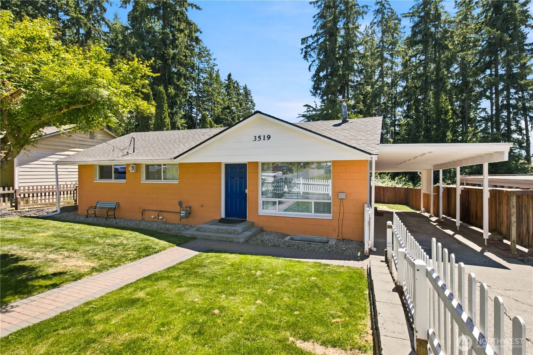 Property photo for 3519 Ne 8th Street, Renton photo 2