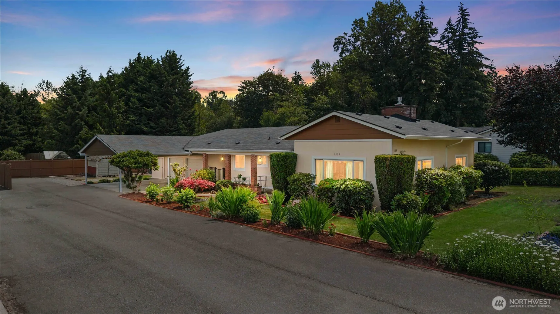 Property photo for 1809 5th Street Sw, Puyallup