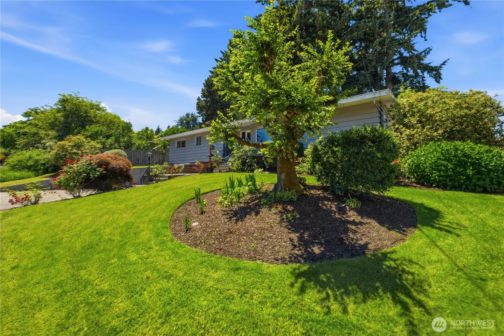 Property photo for 918 Manor Drive, Fircrest photo 2