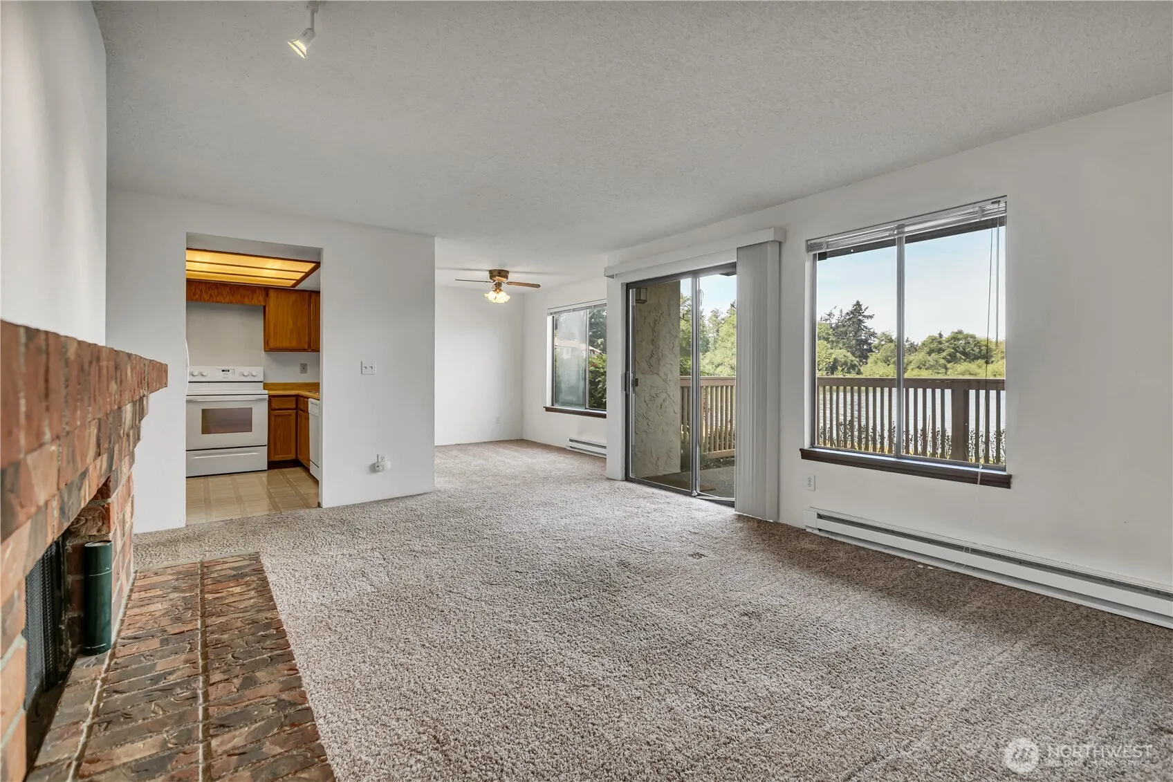 Property photo for 1018 S 312th Street #512, Federal Way photo 4