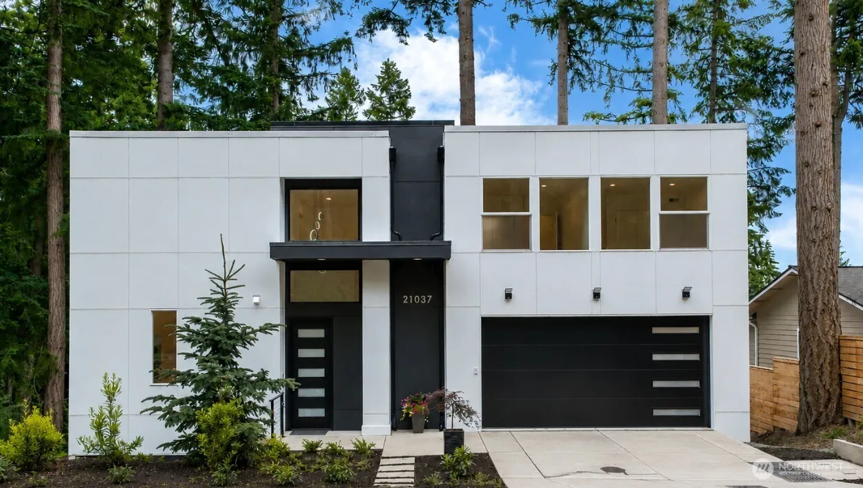 Property photo for 21037 Ne 15th Street, Sammamish photo 2