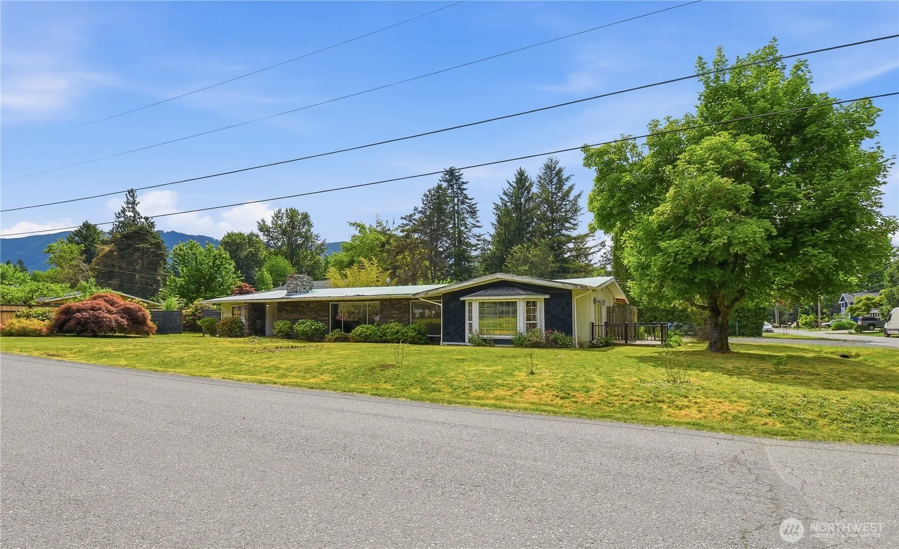 Property photo for 817 Ne 10th St, North Bend photo 5