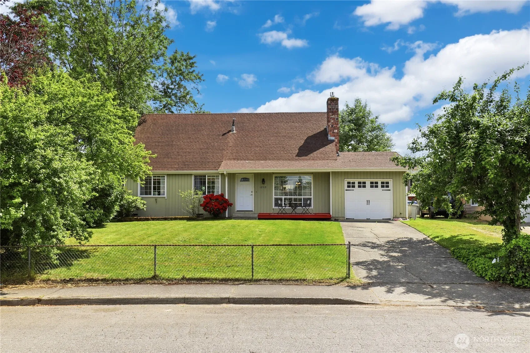 Property photo for 12519 Se 277th Place, Kent photo 2