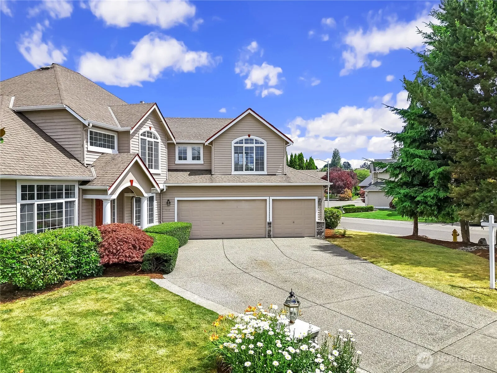 Property photo for 3217 191 Street Se, Bothell photo 2