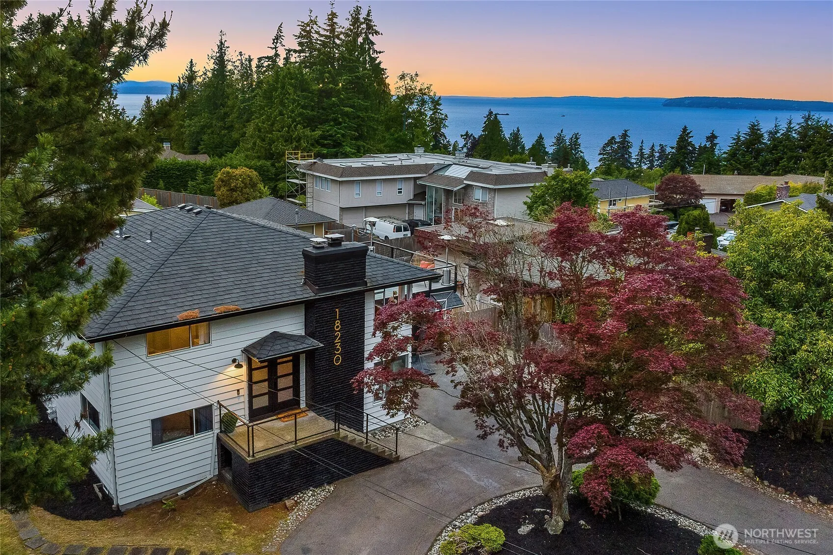Property photo for 18230 88th Avenue W, Edmonds photo 2