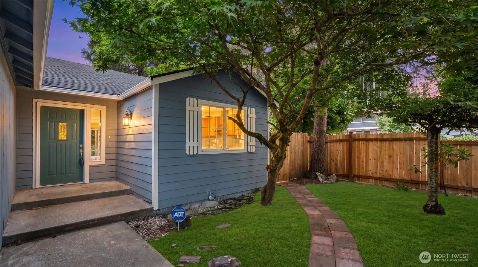 Property photo for 2901 Applehill Court Ne, Olympia