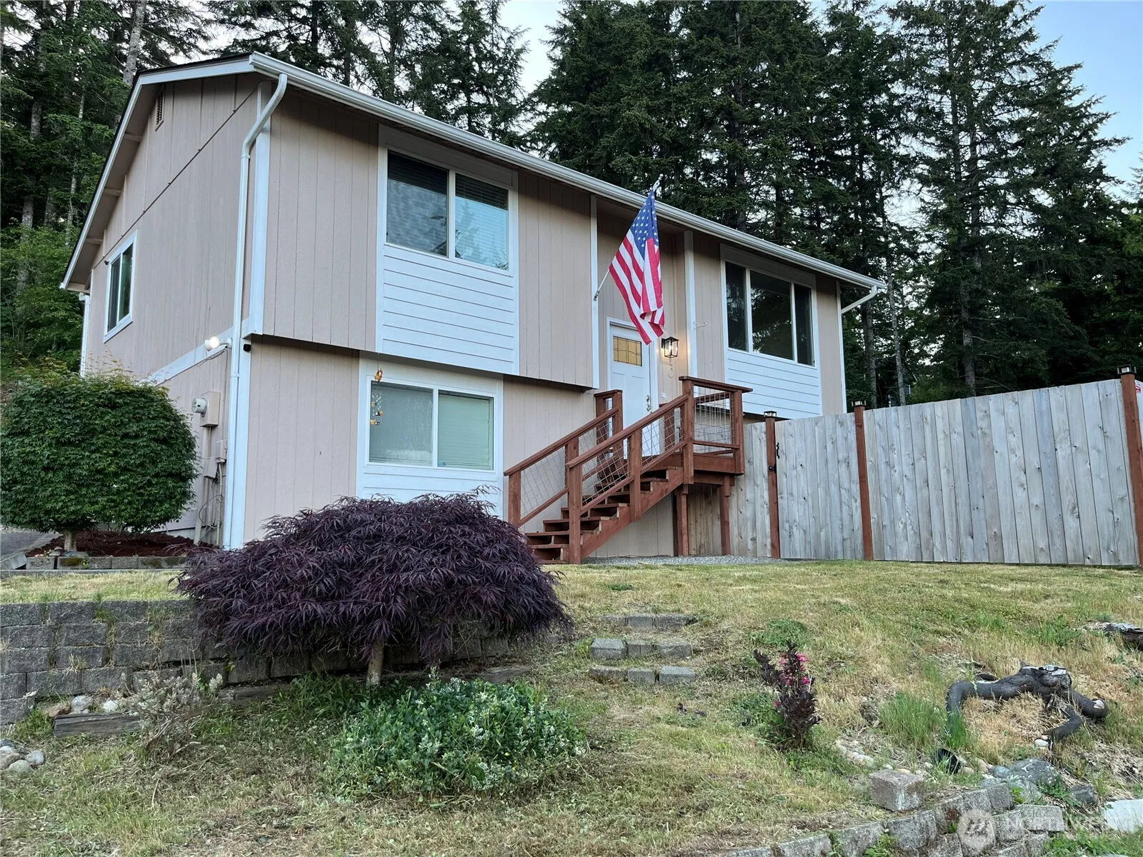 Property photo for 10 Ne Anchor Court, Belfair