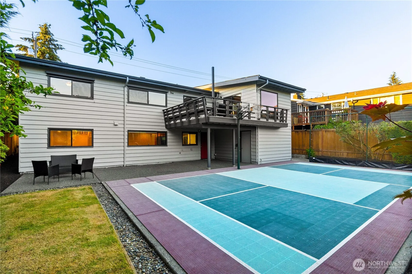 Property photo for 4015 Ne 70th Street, Seattle